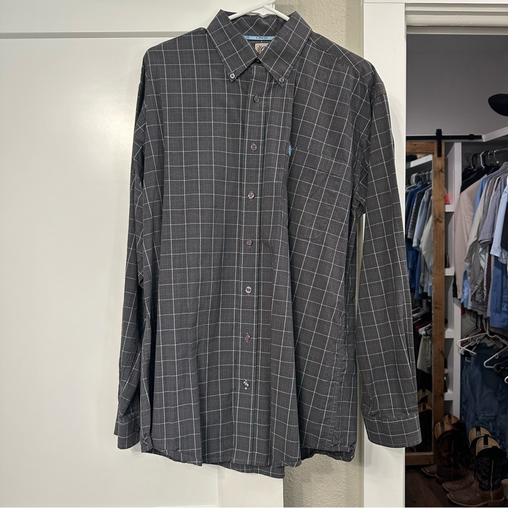 Gray cinch button-down